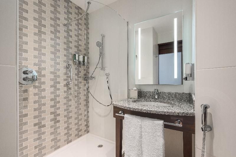undefined Hampton by Hilton Dubai Al Barsha 9