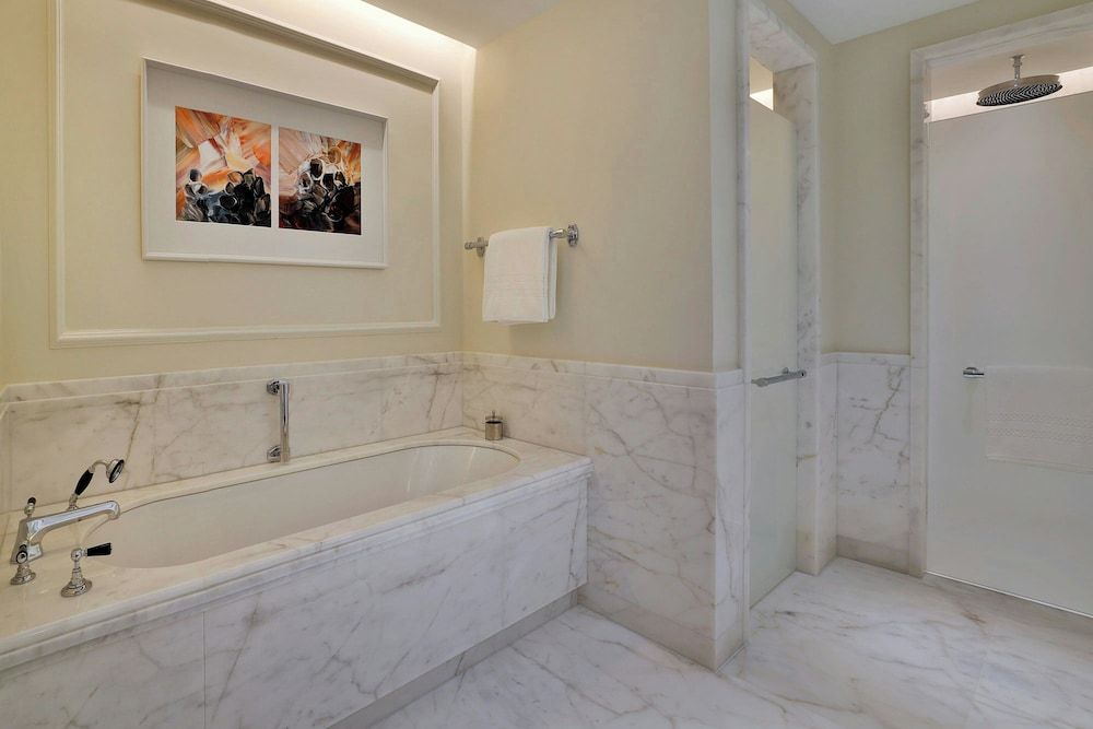 The Ritz-Carlton, Amman Deluxe Room, 2 Queen Beds, City View 13