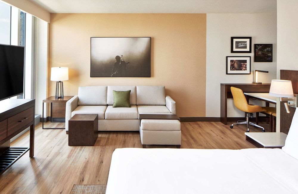 Basic Studio, 1 King Bed