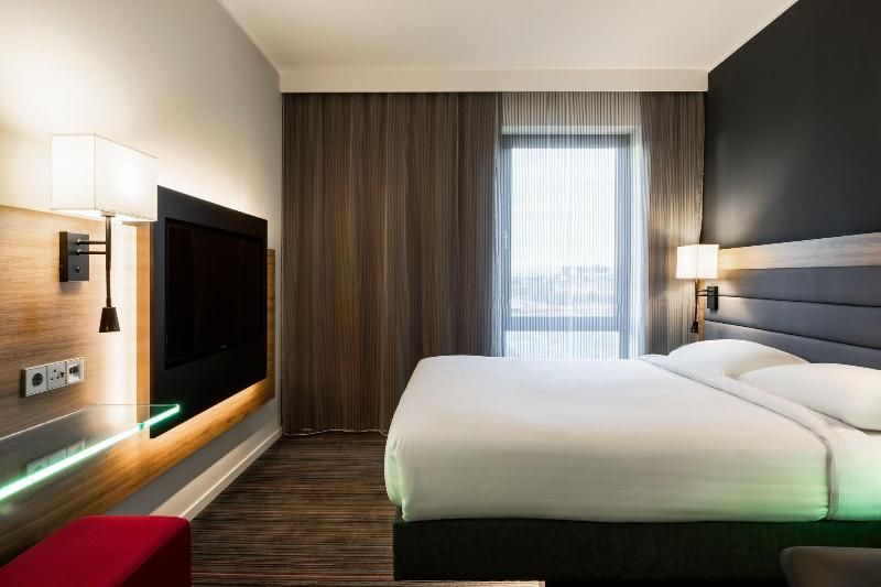 undefined Moxy Glasgow SEC 8