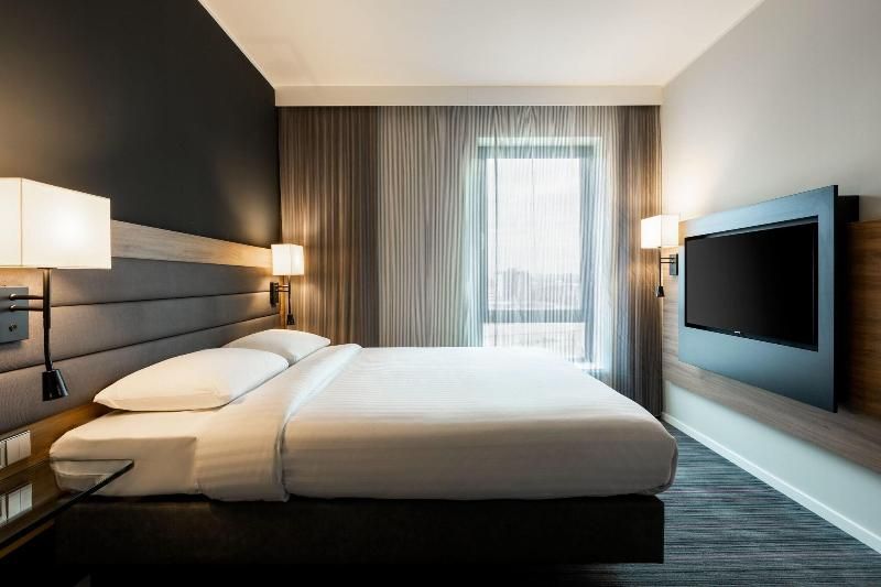 undefined Moxy Glasgow SEC 7
