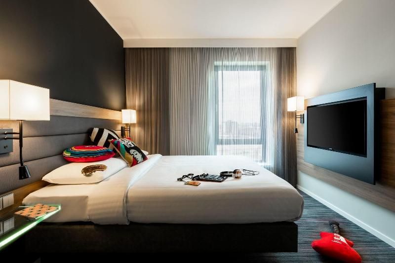 undefined Moxy Glasgow SEC 5