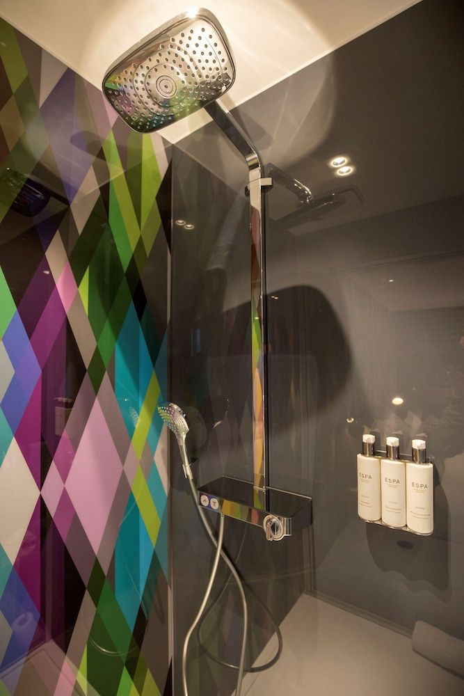 Village Hotel Bristol Club Double Room (FREE Gym & Pool Access) 9