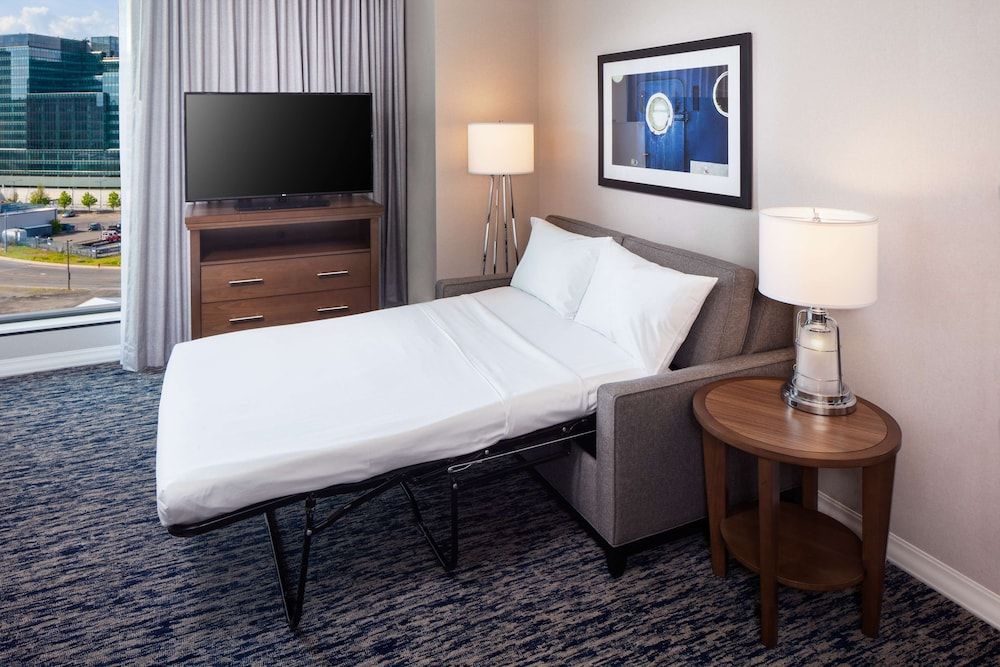 undefined Homewood Suites by Hilton Boston Seaport District 6