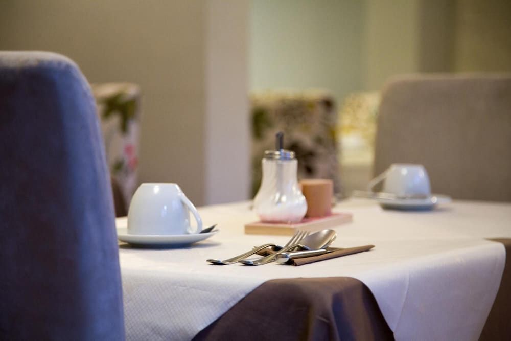 undefined Hotel Eschborner Hof 9