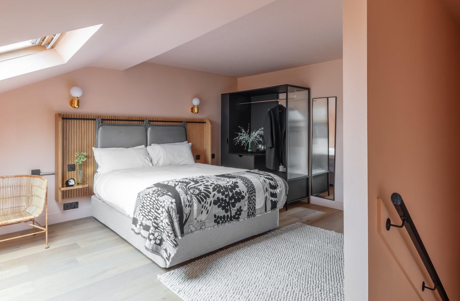 undefined Whitworth Locke 4