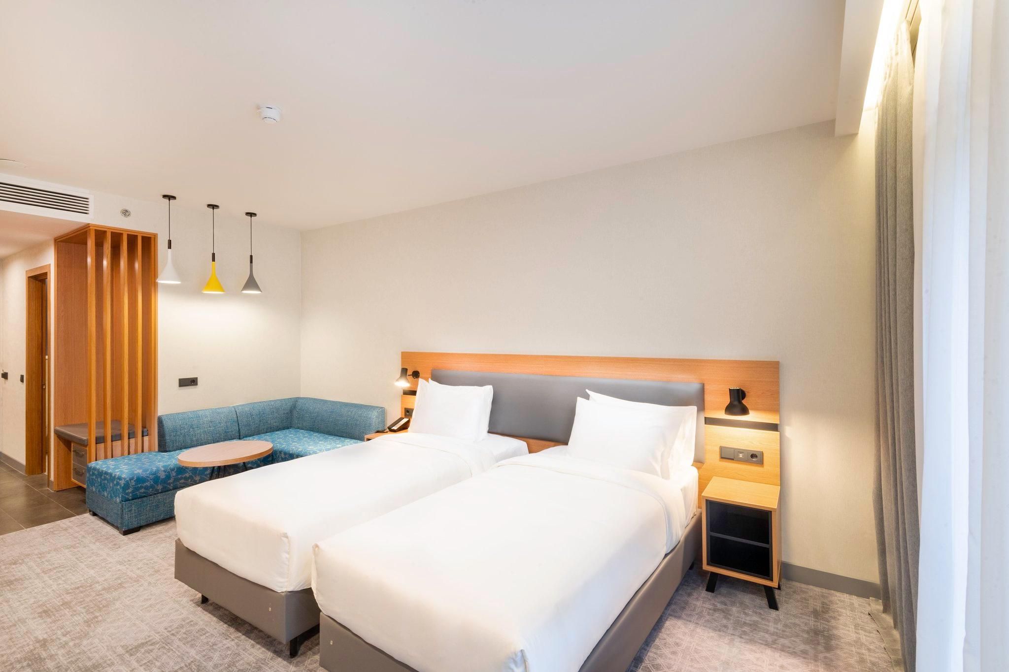 2 Twin Beds Standard