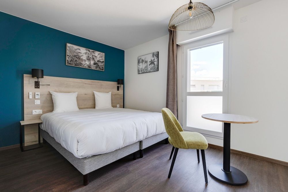 All Suites Massy Palaiseau Superior Studio, 1 King Bed