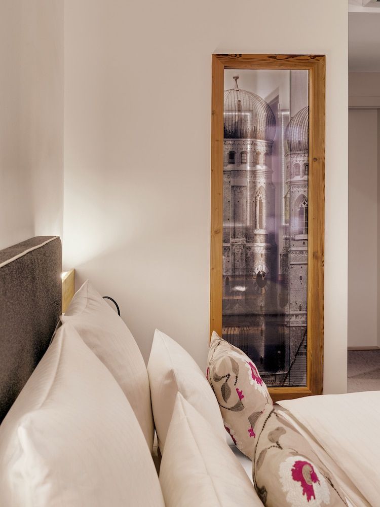 Alpen Hotel München Comfort Double Room Alpenchic 9