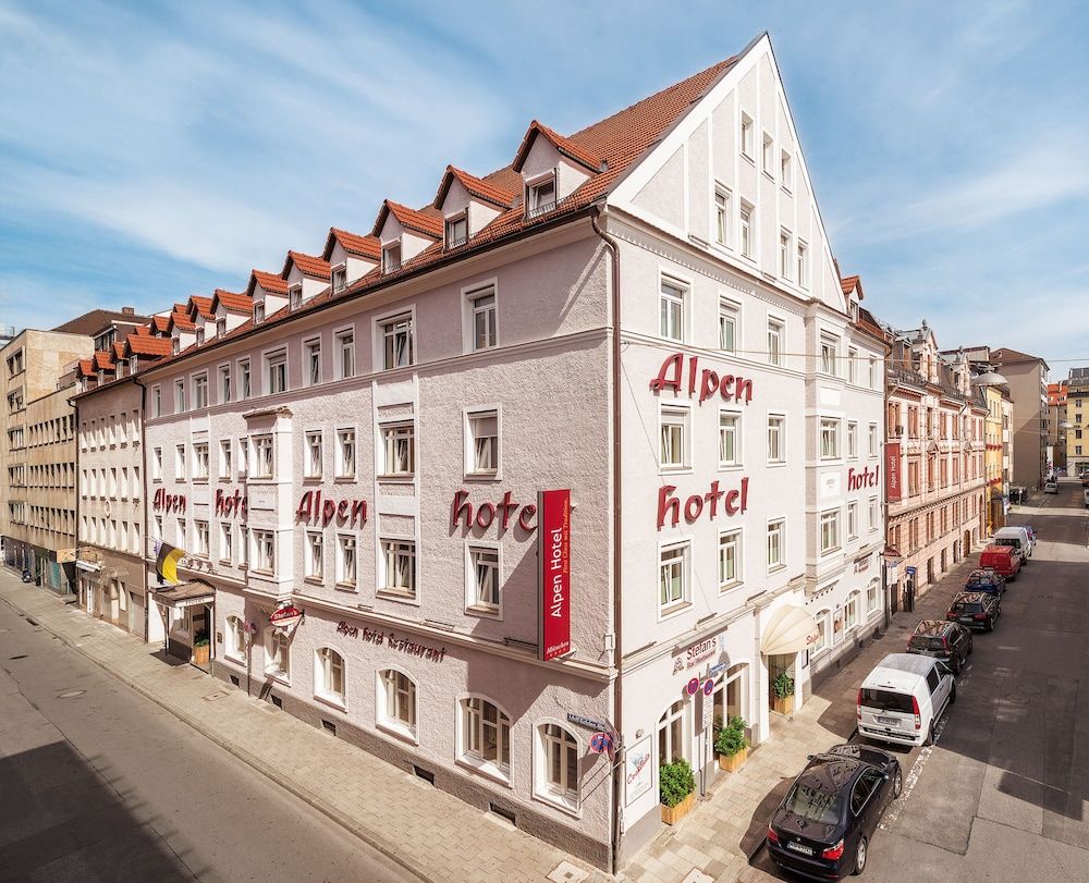 undefined Alpen Hotel München 6