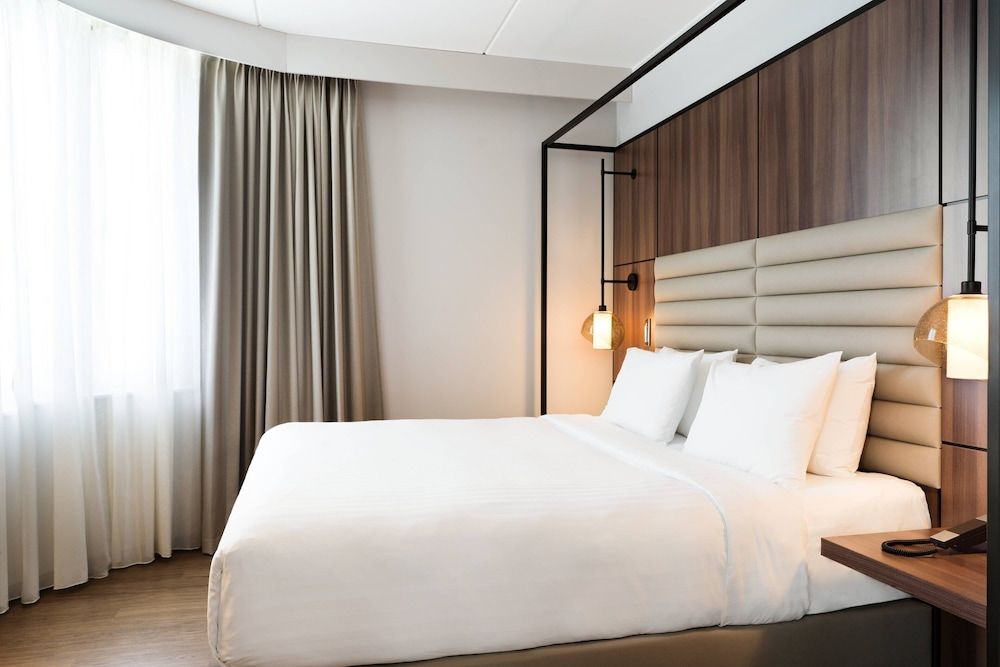 Junior Suite, 1 King Bed, Non Smoking