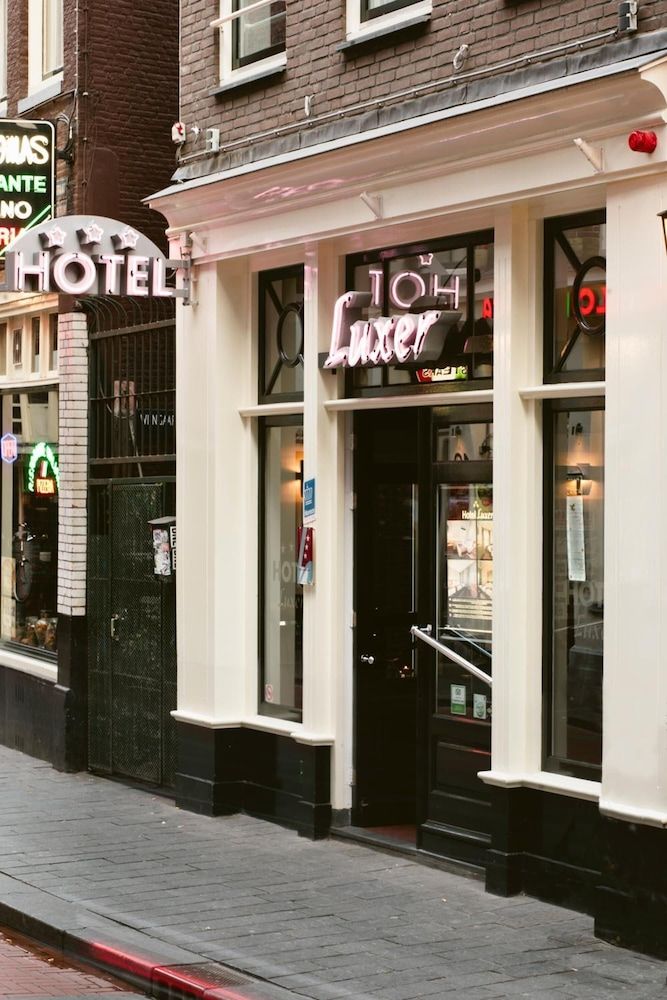 undefined Hotel Luxer 2