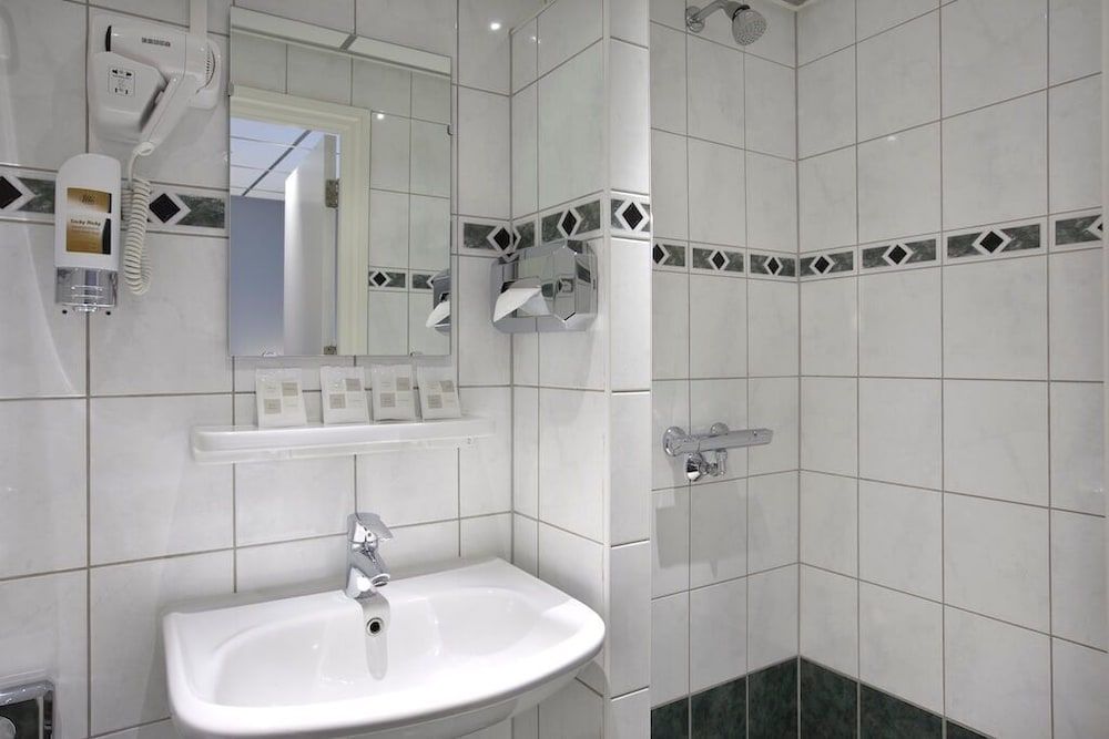 undefined Hotel Luxer 7