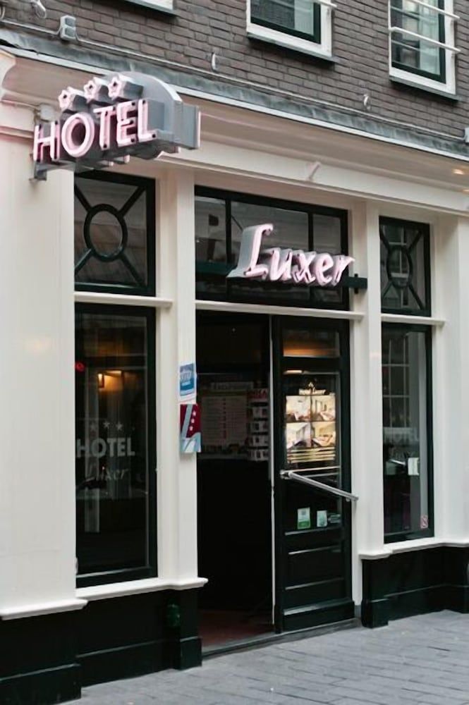 undefined Hotel Luxer 4