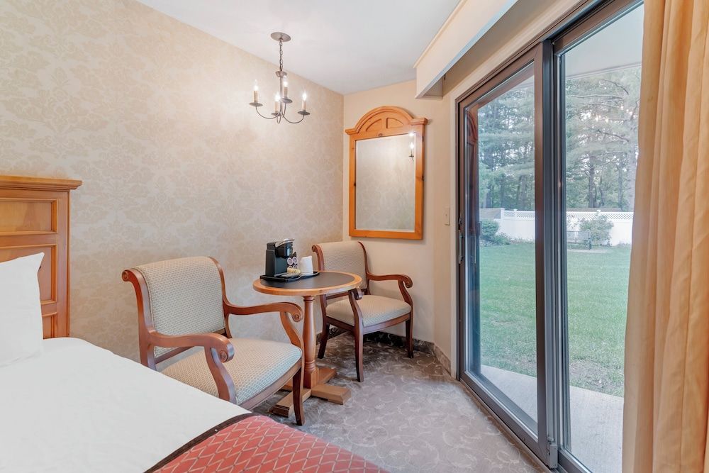 Meadowmere Resort Room, 2 Double Beds (East Resort) in Exterior Corridor w/ stairs only 4