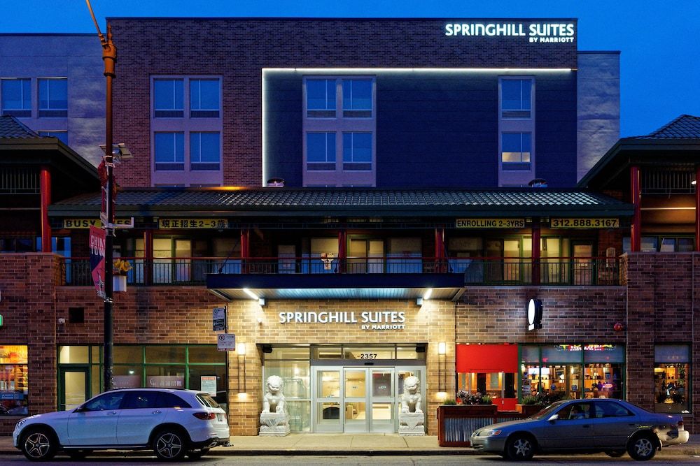 undefined SpringHill Suites by Marriott Chicago Chinatown 4