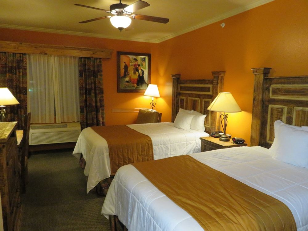 Standard Room, 2 Double Beds, Non Smoking