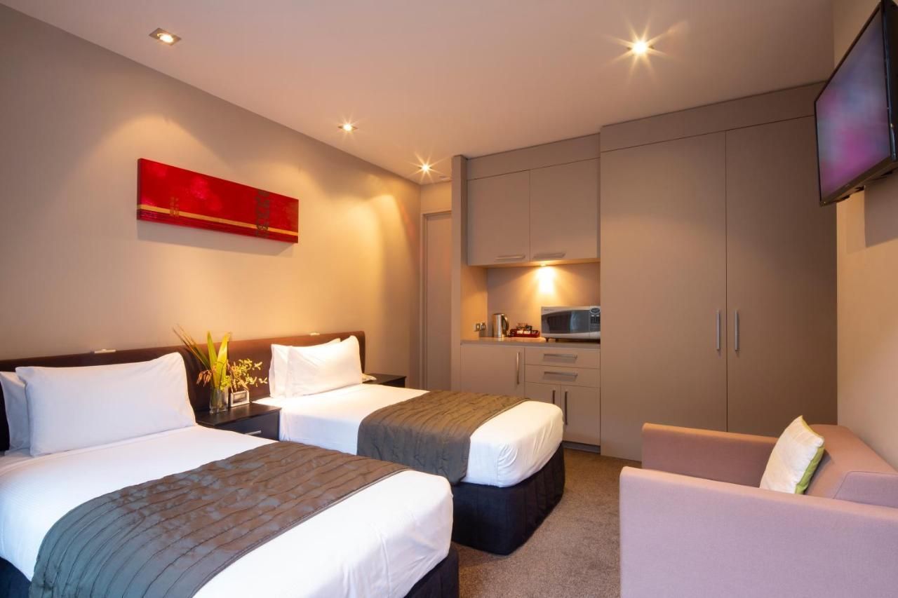 Ensuite Bedroom with No View