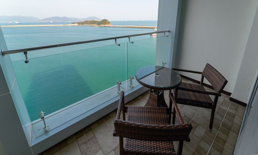 Yeosu Venezia Hotel & Resort Premier Double Twin Room, Ocean View 2