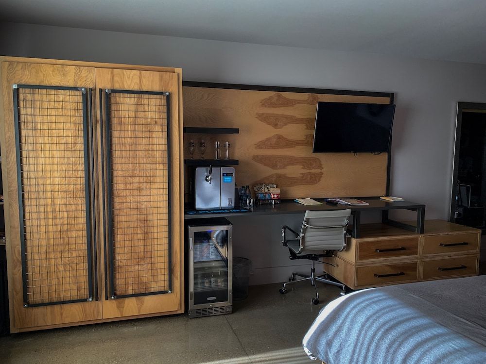 DogHouse Columbus Standard King 2