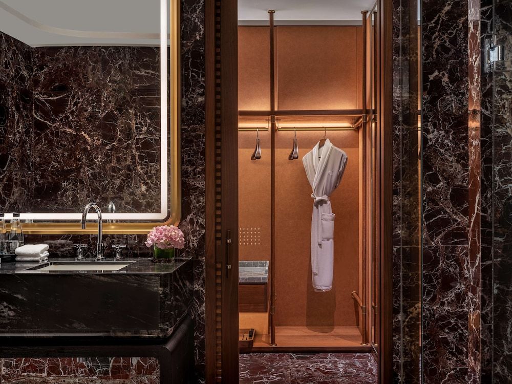 2 Queen Deluxe Room
