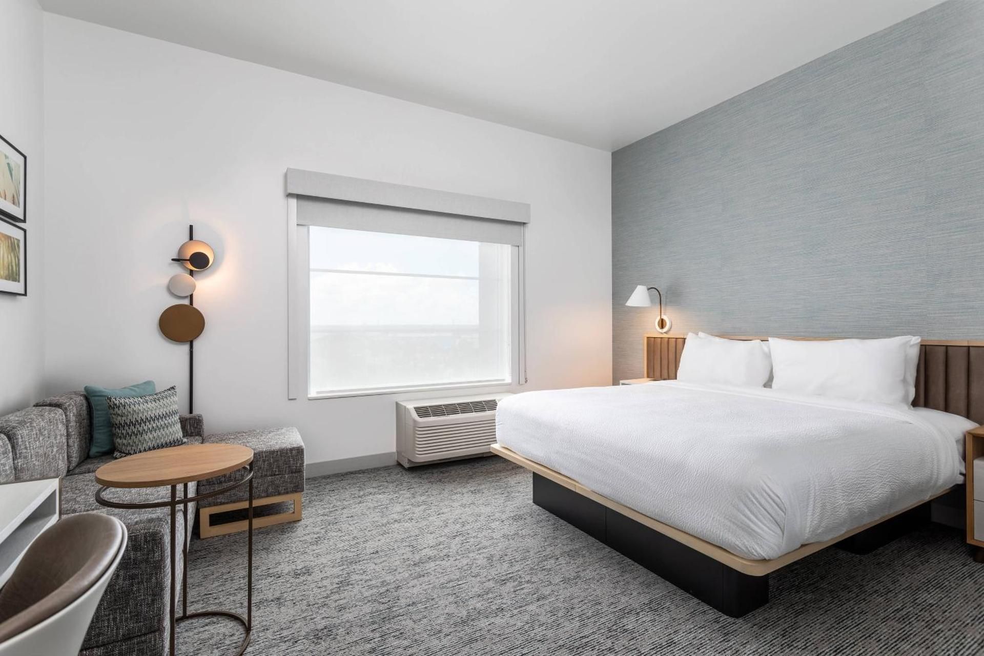 undefined TownePlace Suites by Marriott Orlando Southwest Near Universal 2