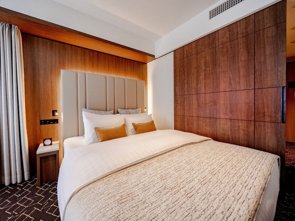 Premier King Bedroom, Non Smoking