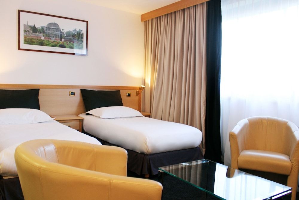 Single Room, 2 Twin Beds (Economique)