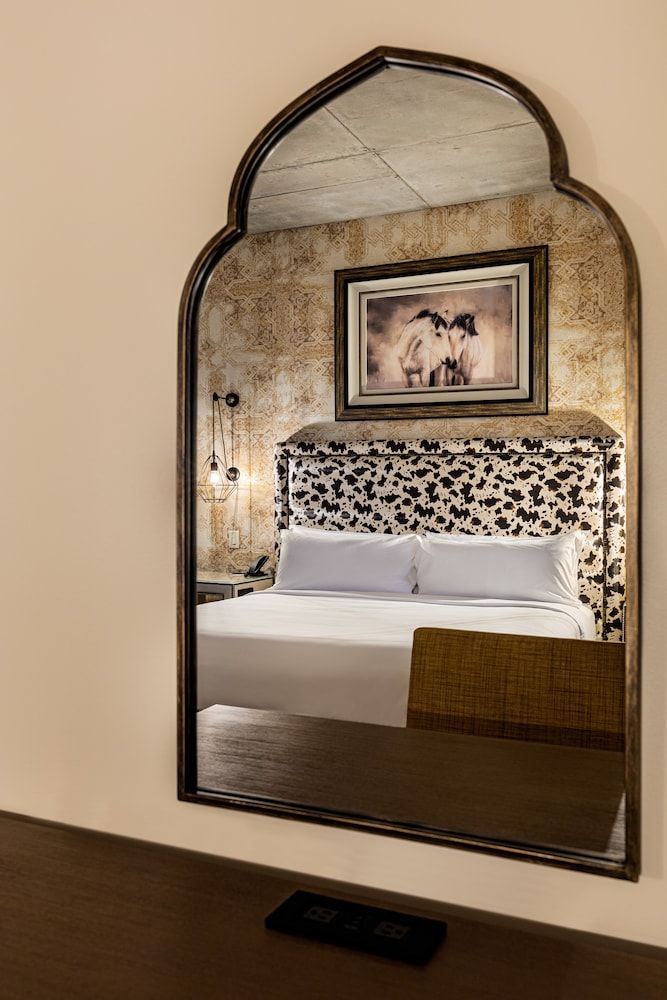 Brownwood Hotel & Spa Standard Room, 2 Queen Beds, Accessible 2