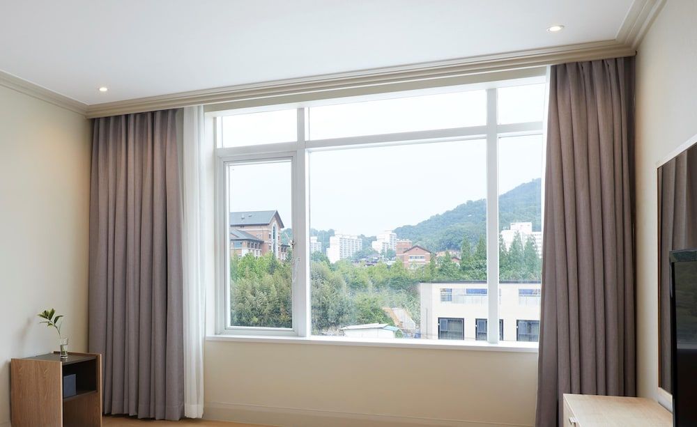 Lahan Hotel Jeonju Deluxe Ondol Room, City view 4