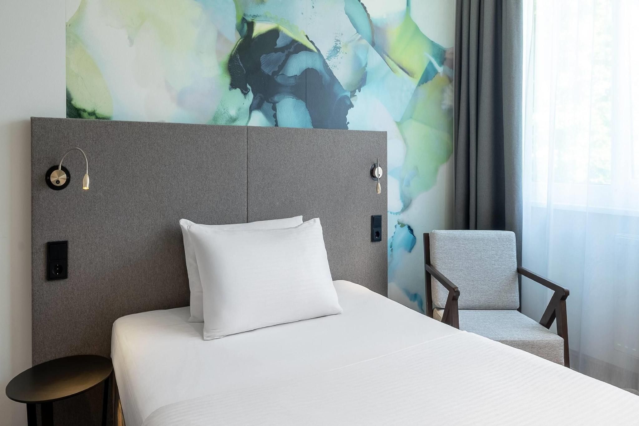 undefined Wyndham Garden Munich Messe 6