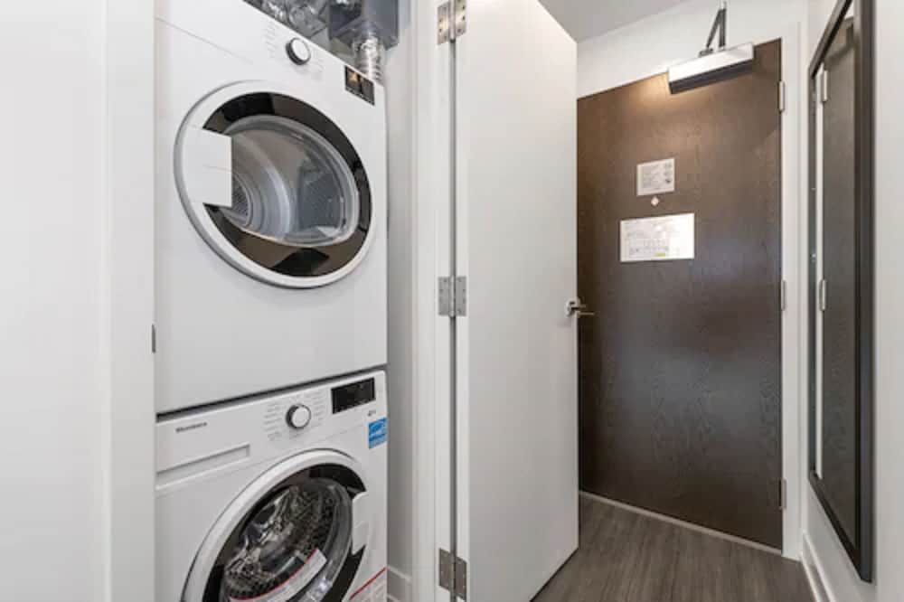 reStays Ottawa Junior Suite 2