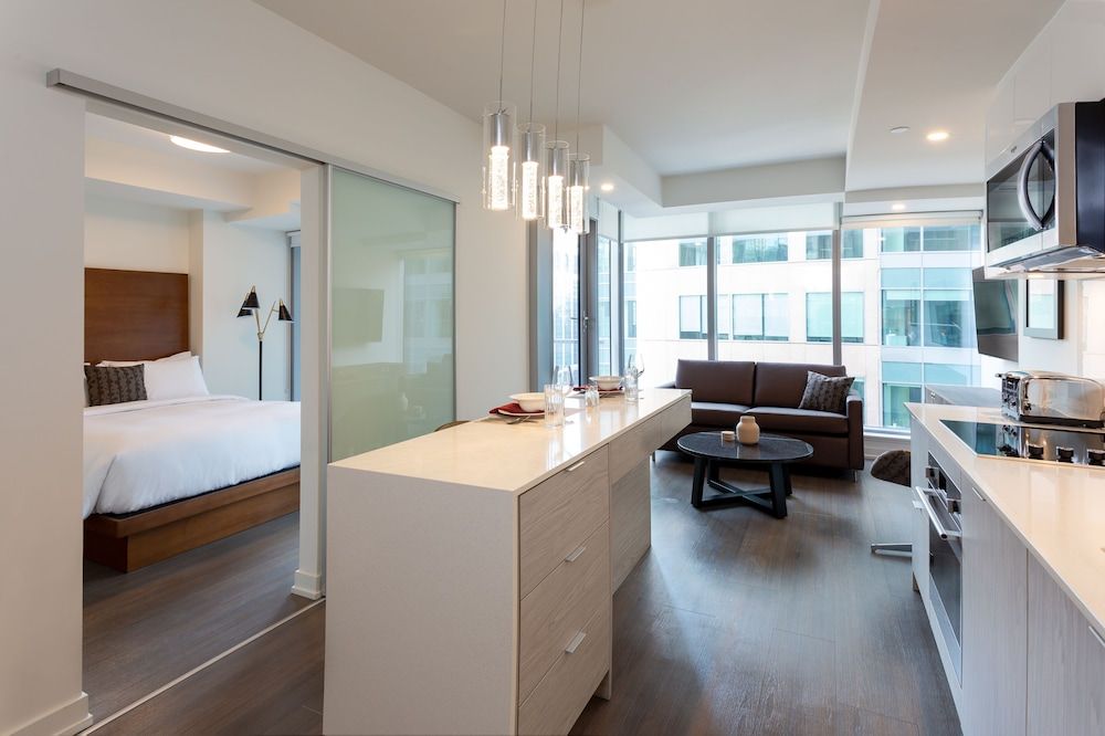 undefined reStays Ottawa 10