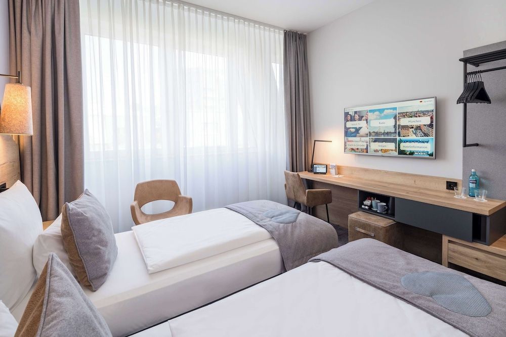 Classic Room, 2 Twin Beds (Walk-in Shower)