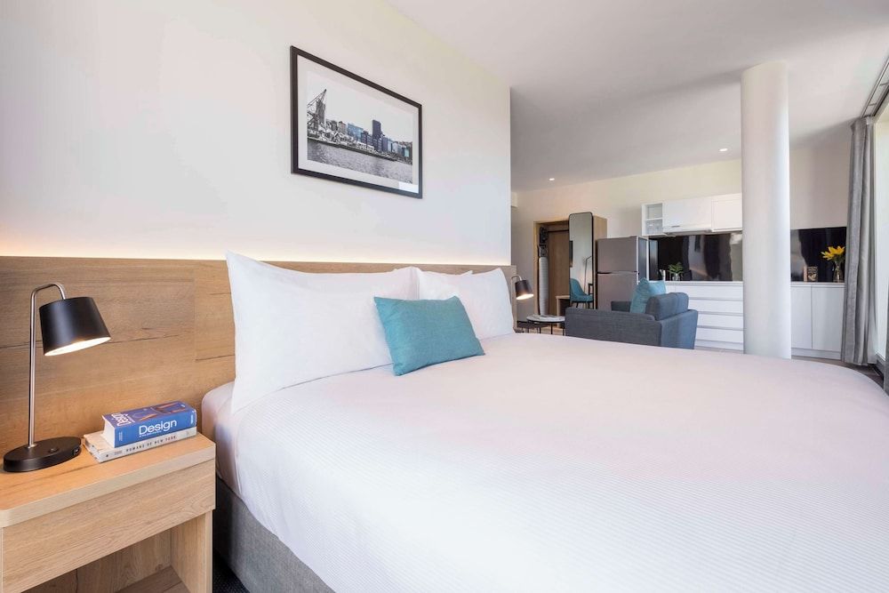 Oaks Wellington Hotel Studio Executive (No Housekeeping) 2