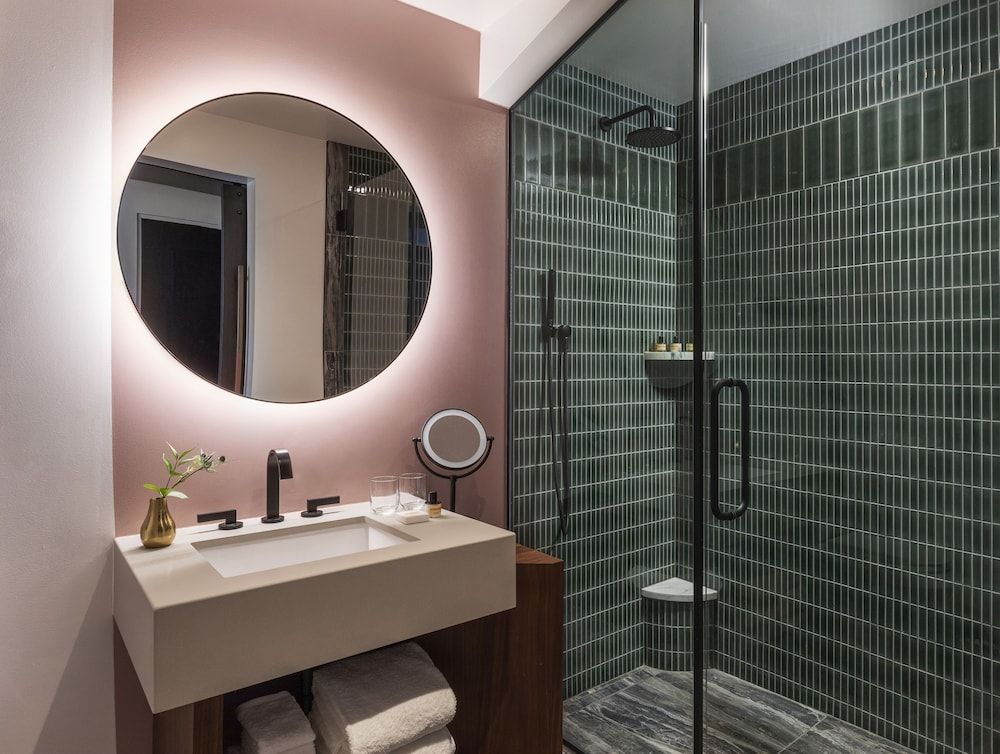 Thompson Denver, by Hyatt Room, 2 Queen Beds 2