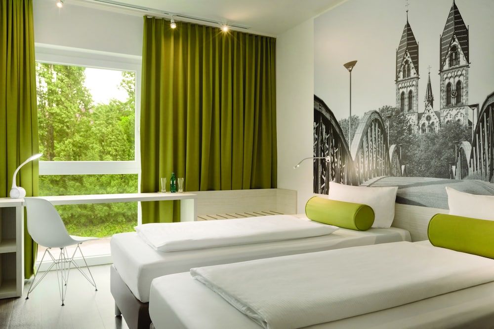 Super 8 by Wyndham Hamburg Mitte