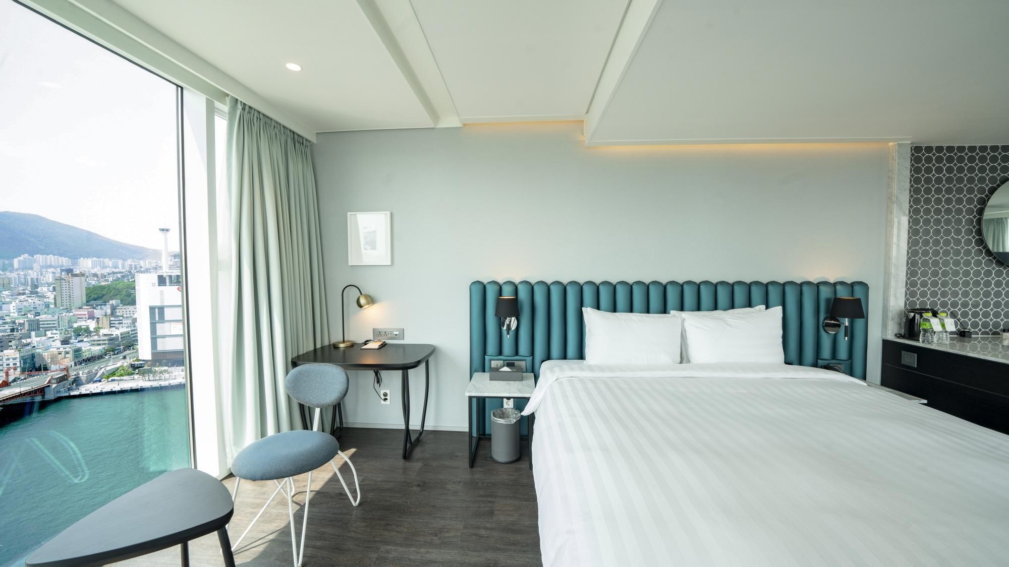 Corner Double City View, F&B KRW 10,000 Voucher PKG