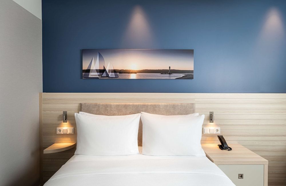 Room, 1 Queen Bed, City View