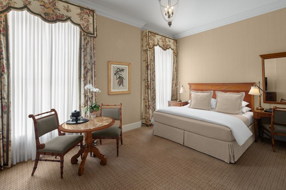 Superior Room, 1 King Bed