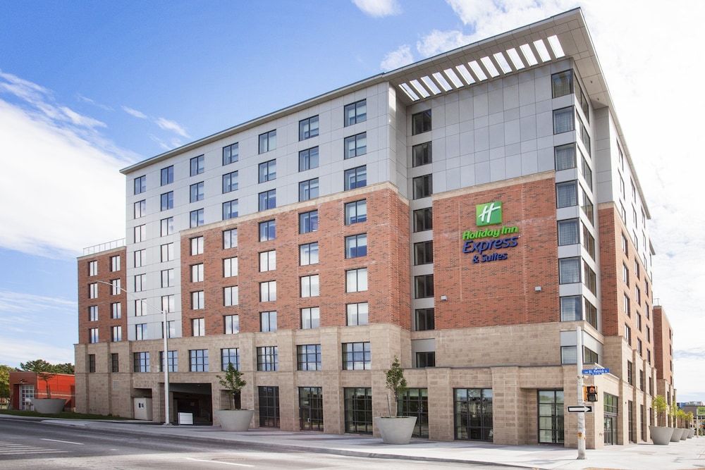 undefined Holiday Inn Express & Suites Downtown Ottawa East by IHG 9