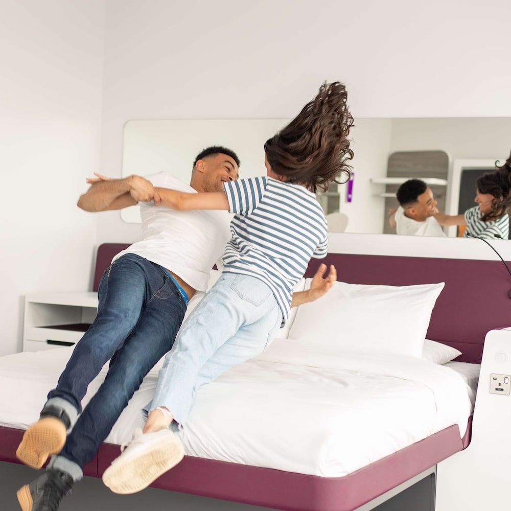 YOTEL Glasgow Premium Queen 3