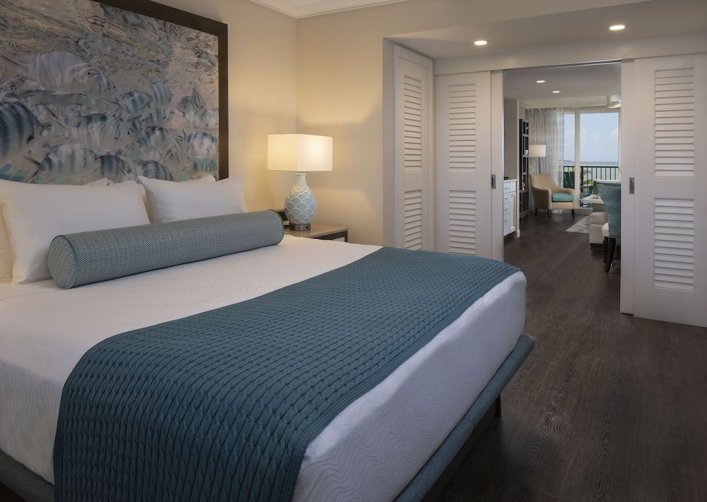 The Laureate Key West Deluxe Suite, 1 King Bed with Sofa bed, Ocean View 2