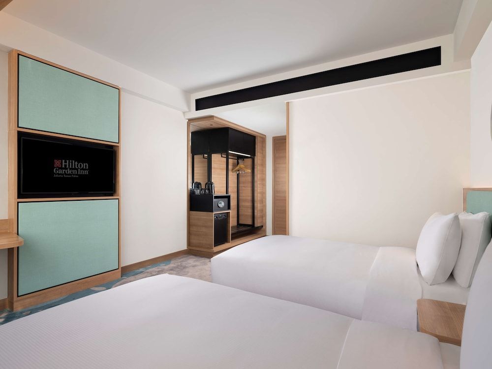 Hilton Garden Inn Jakarta Taman Palem Room, 2 Twin Beds