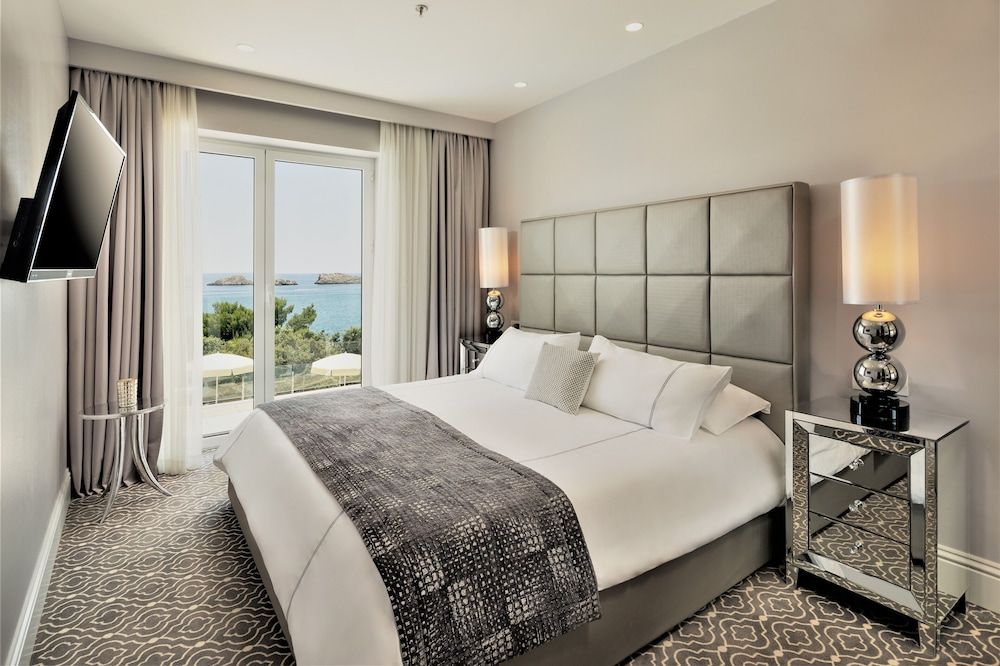 undefined Royal Palm Hotel 10
