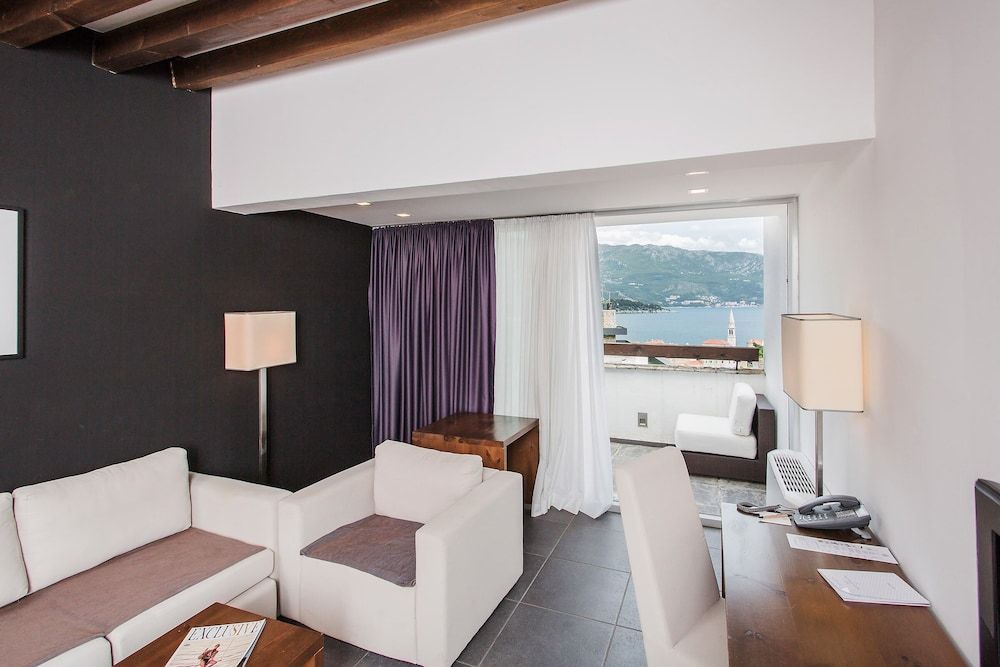 Avala Resort & Villas Standard Villa, 1 Bedroom, Balcony, Sea View 2