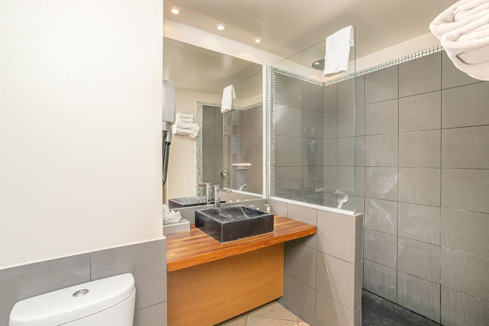 Zenitude Hôtel-Résidences le Salako Superior Triple Room 7