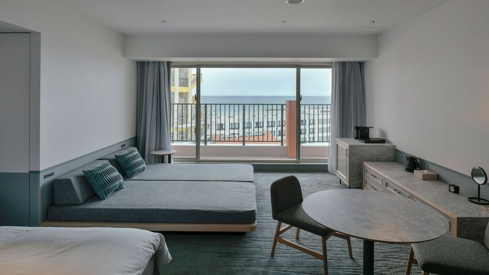 Junior Suite, Non Smoking (3 Beds)