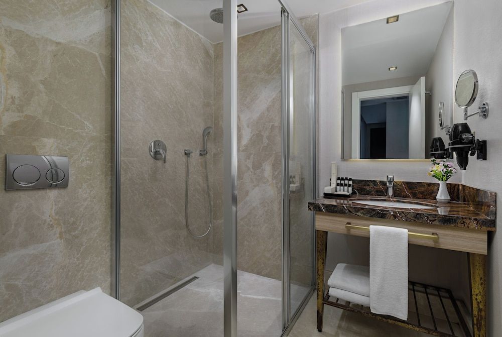 undefined Gleam Bomonti Hotel 8