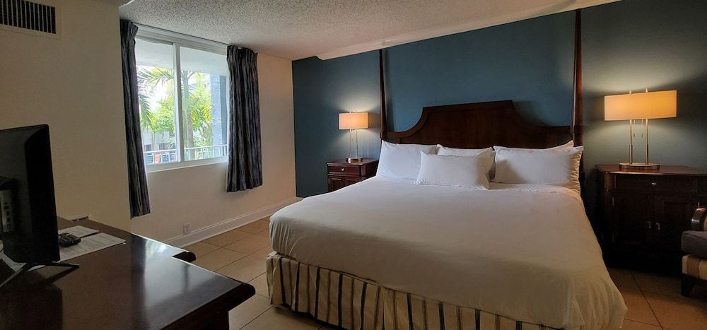 ADA Queen Bed